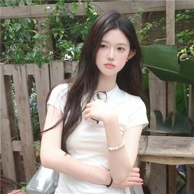 神秘女魔王